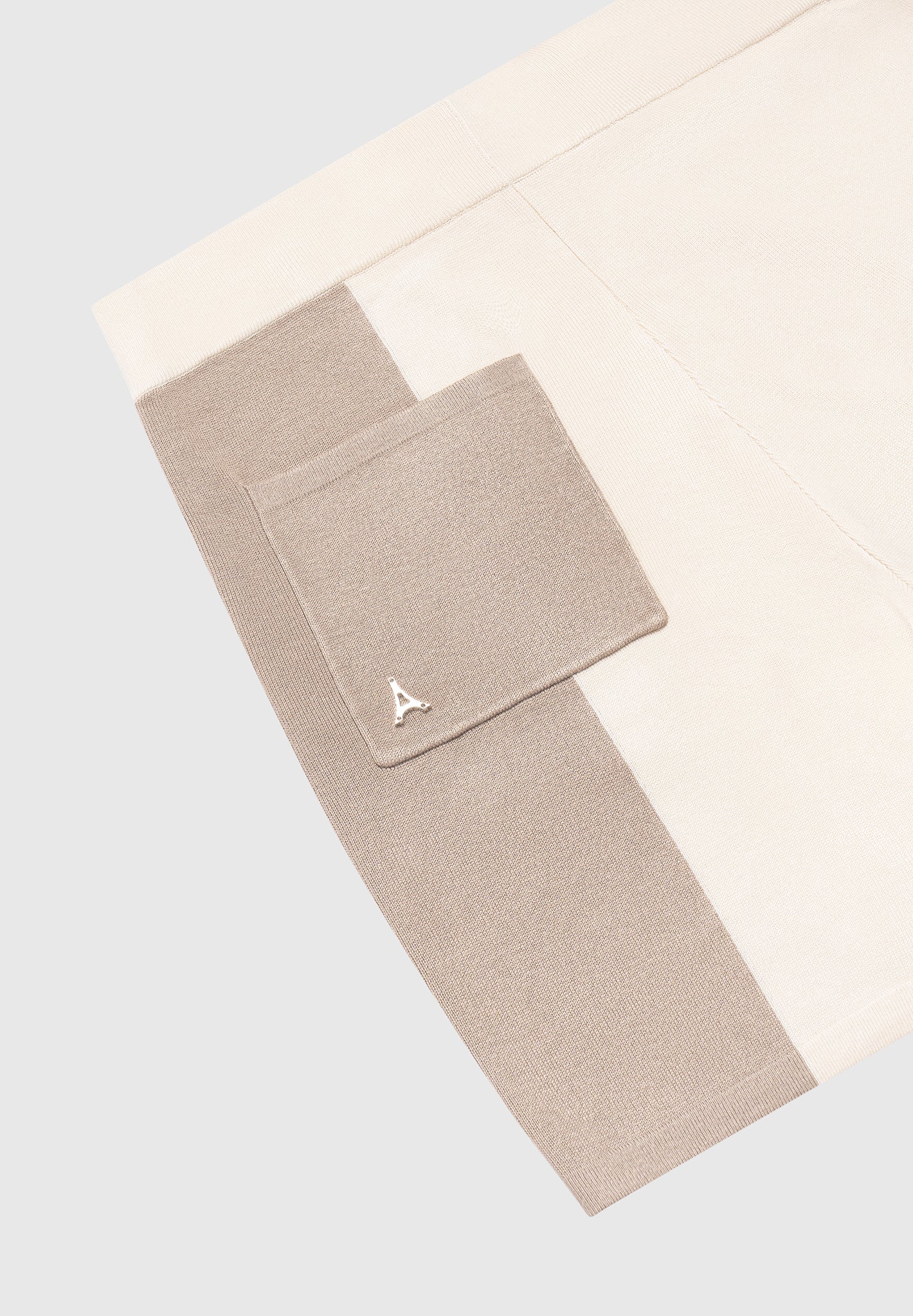 Color Block Knit Shorts with Elastic Waistband & Drawstring | Manière De Voir