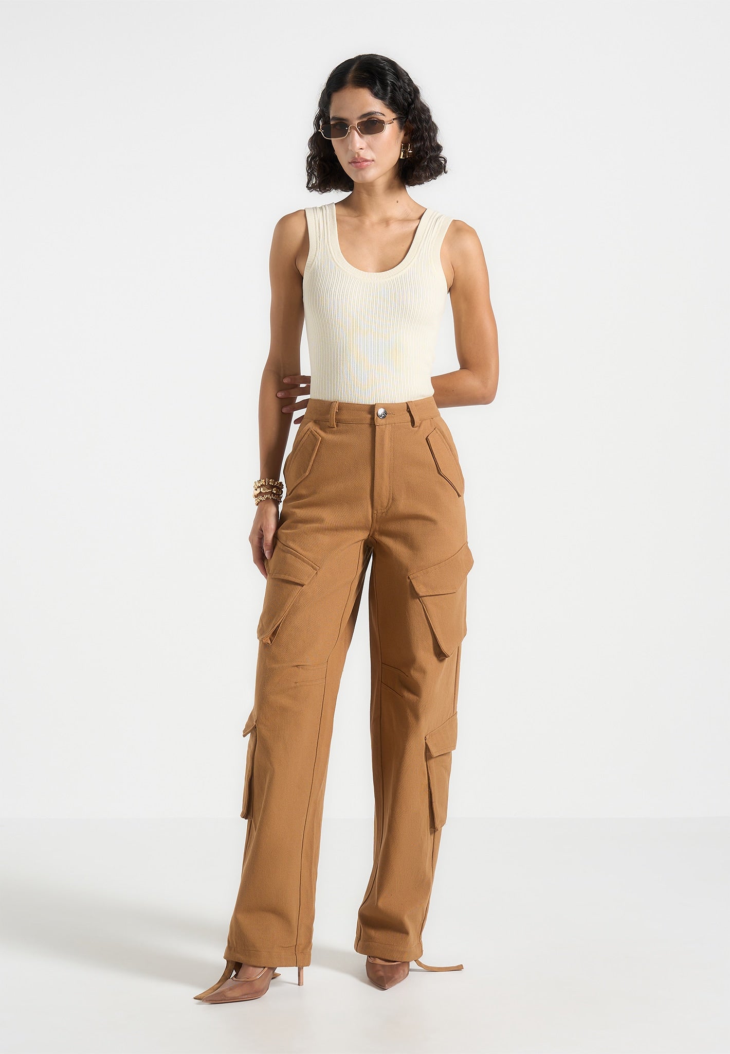 High Waisted Cargo Pants for Women - Wide Leg & Adjustable | Manière De Voir