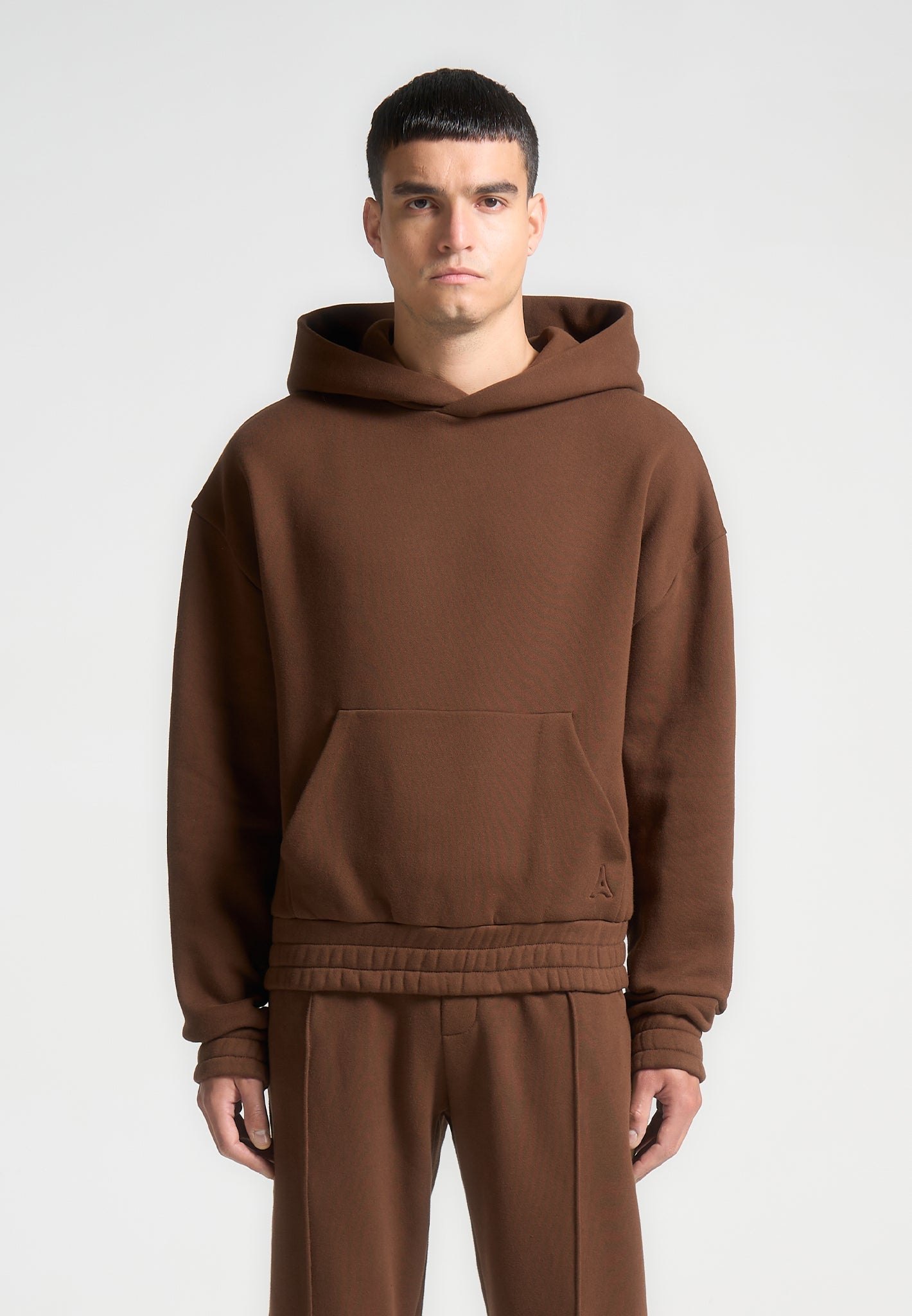 Heavyweight Cropped Hoodie with Kangaroo Pocket | Éternel Brown