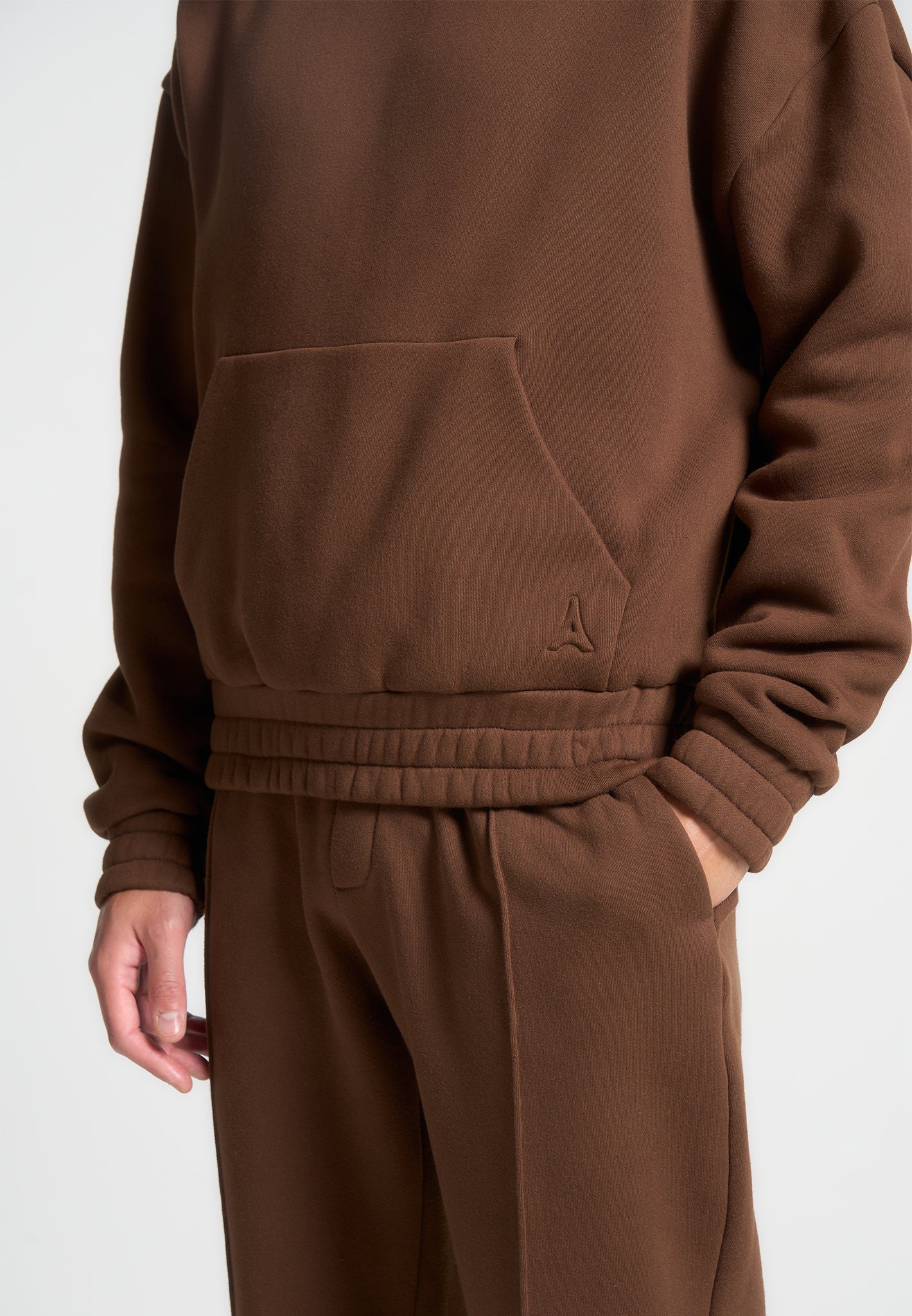 Heavyweight Cropped Hoodie with Kangaroo Pocket | Éternel Brown