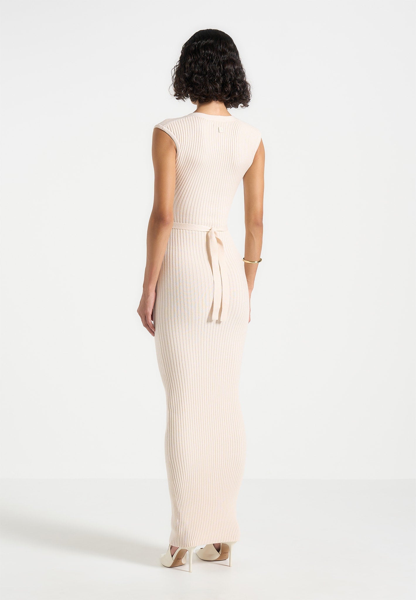 Rib Knit Midi Dress with Belt & V-Neck | Helene - Beige