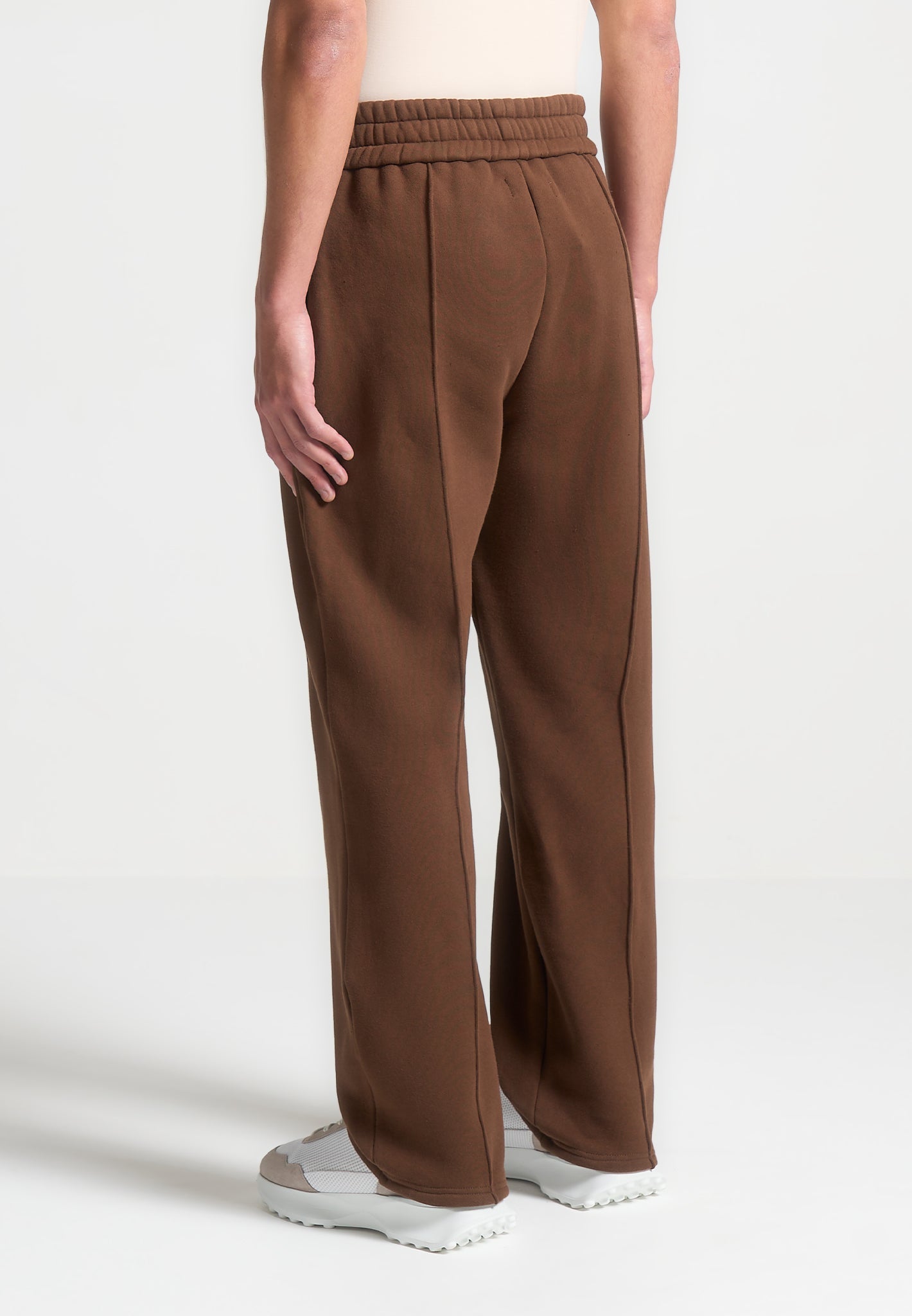 Men's Brown Pintuck Joggers - 420GSM Heavyweight & Relaxed Fit | Éternel