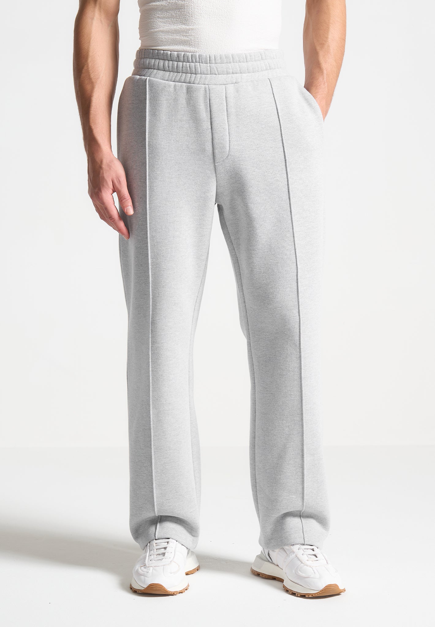 420GSM Pintuck Joggers for Men | Relaxed Fit & Straight Leg | Éternel