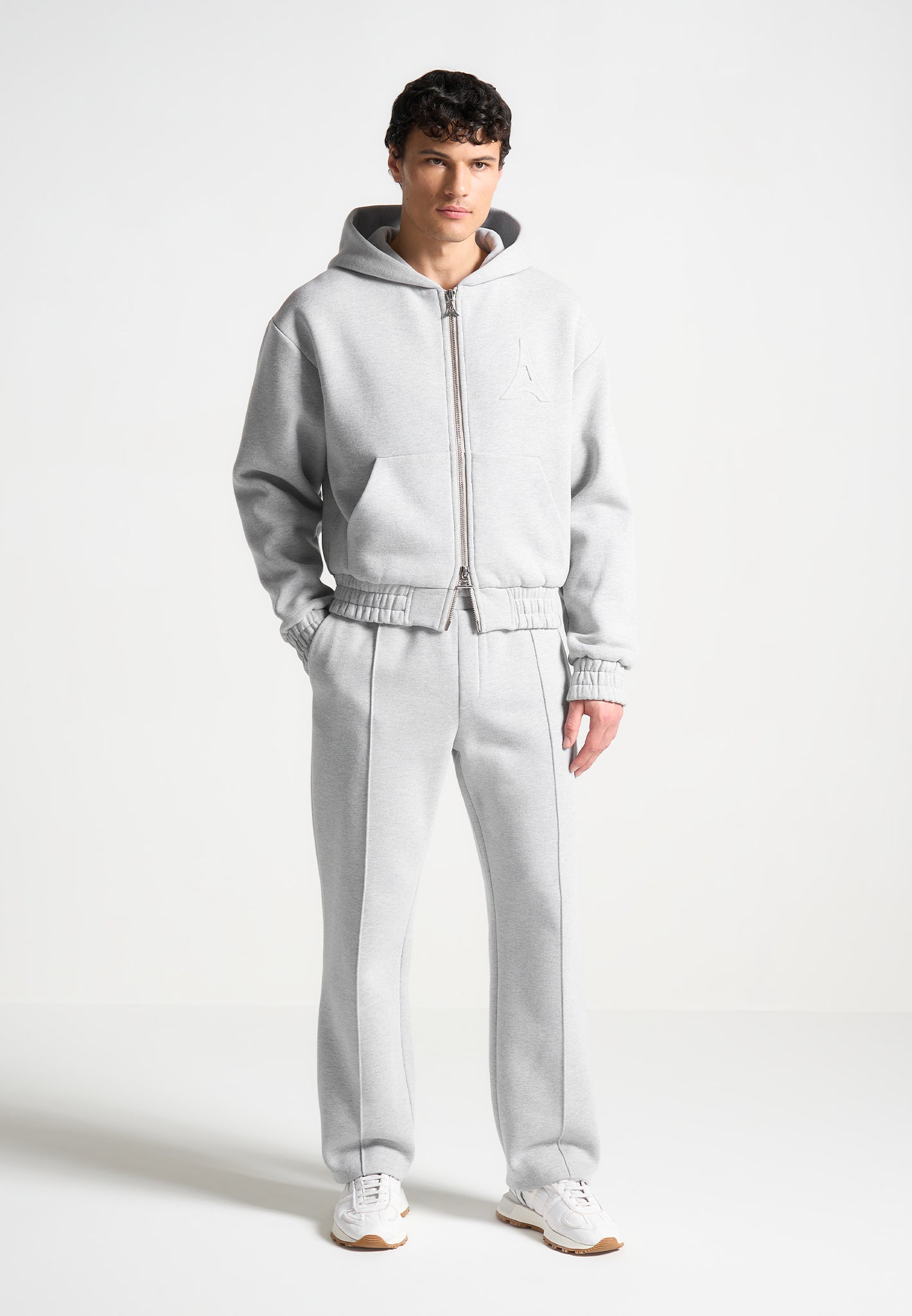 420GSM Pintuck Joggers for Men | Relaxed Fit & Straight Leg | Éternel