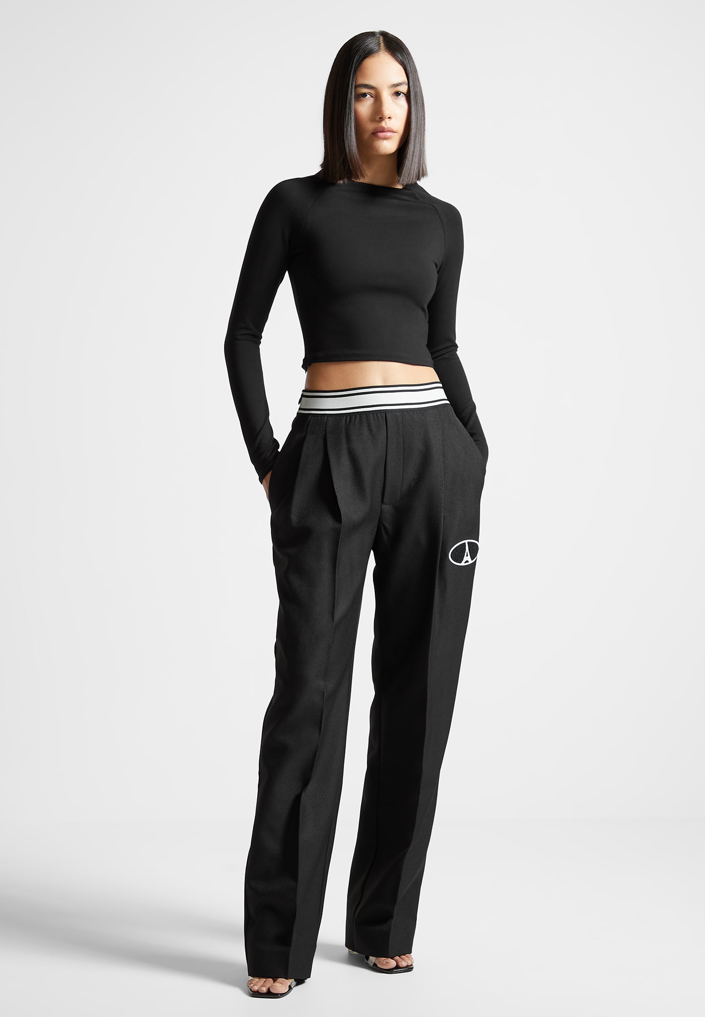 Long Sleeve Crop Top - Premium Fabric & Figure Flattering | Éternelle