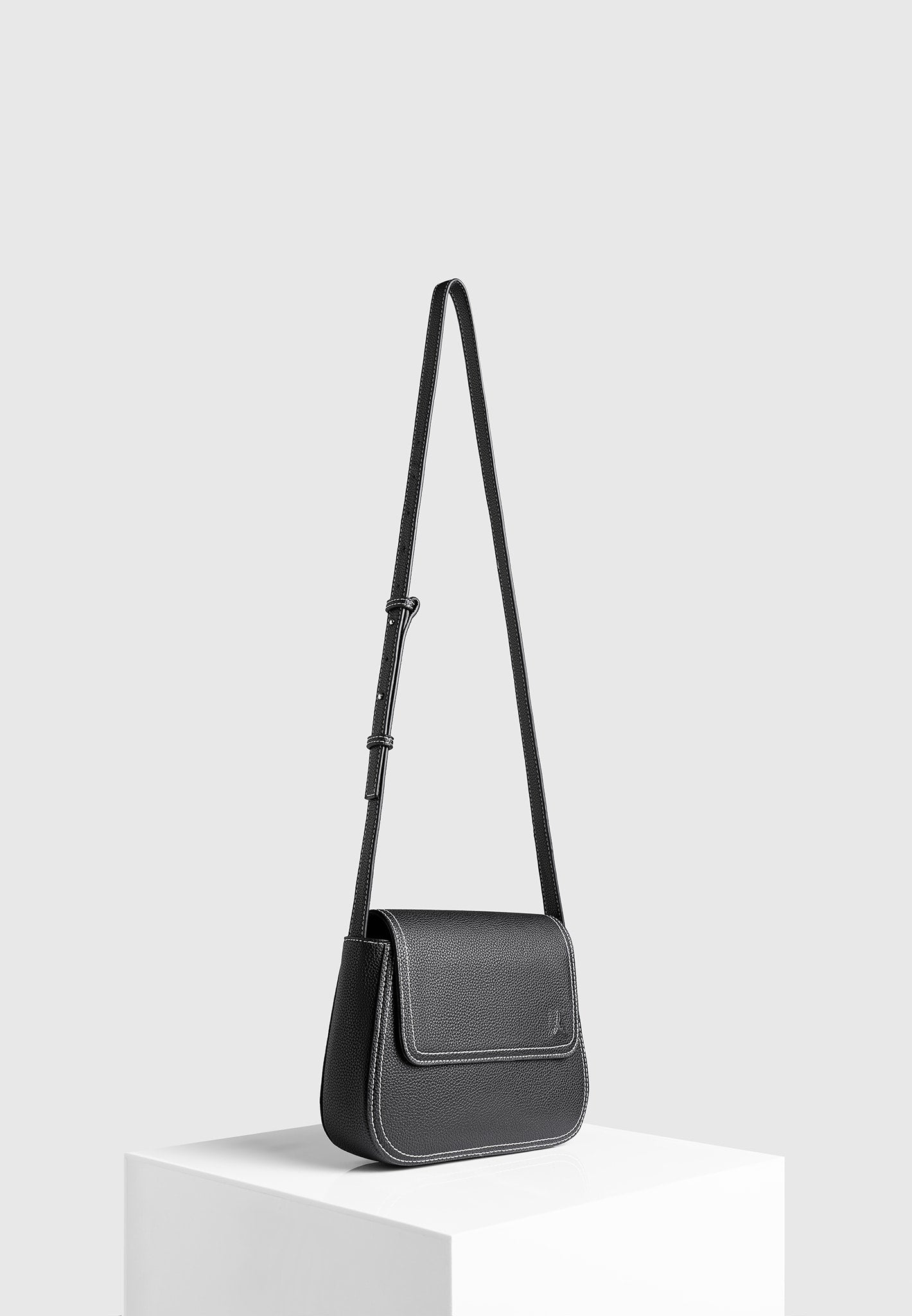 Vegan Leather Crossbody Bag with Adjustable Strap | Marseille Black