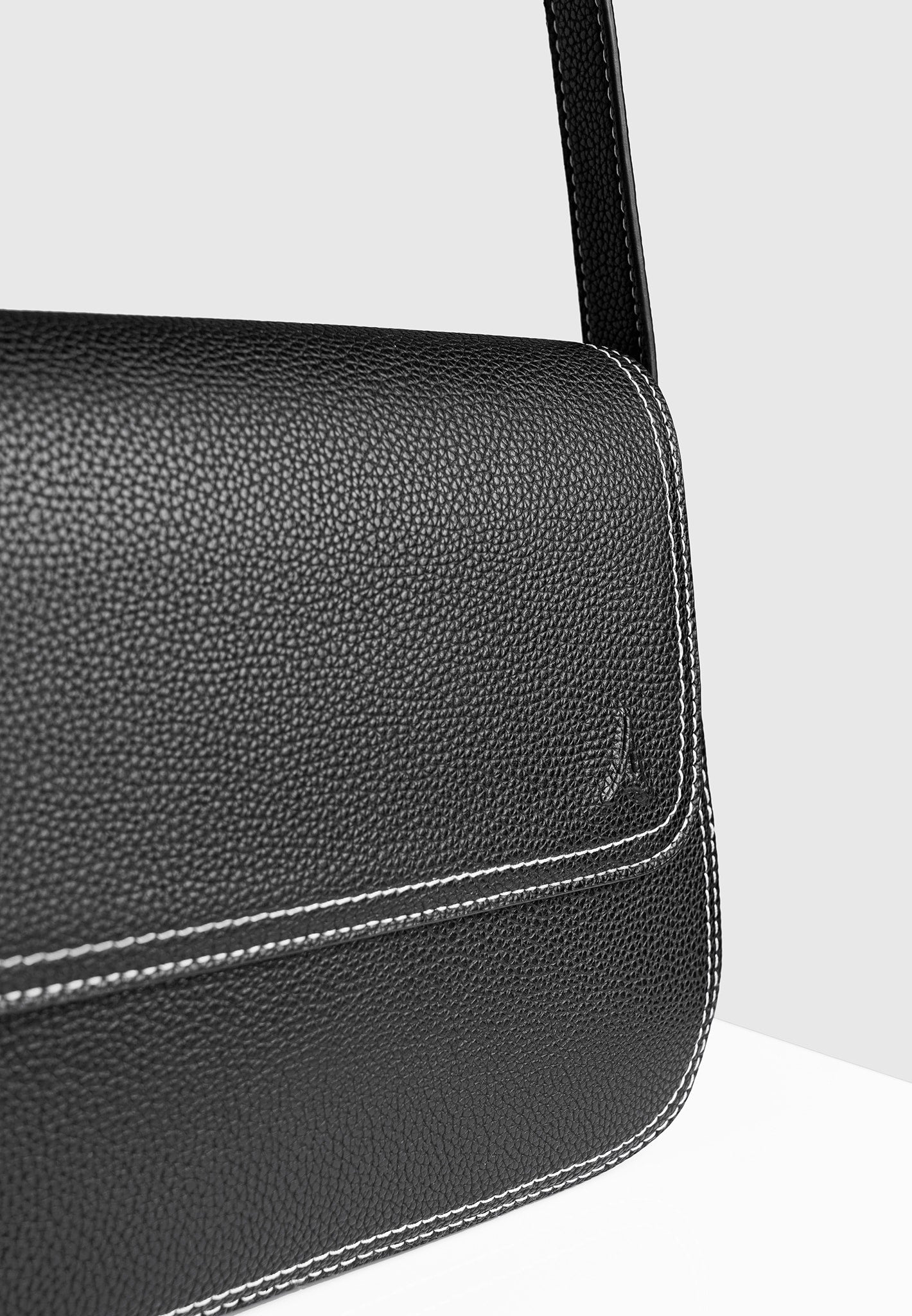 Vegan Leather Crossbody Bag with Adjustable Strap | Marseille Black