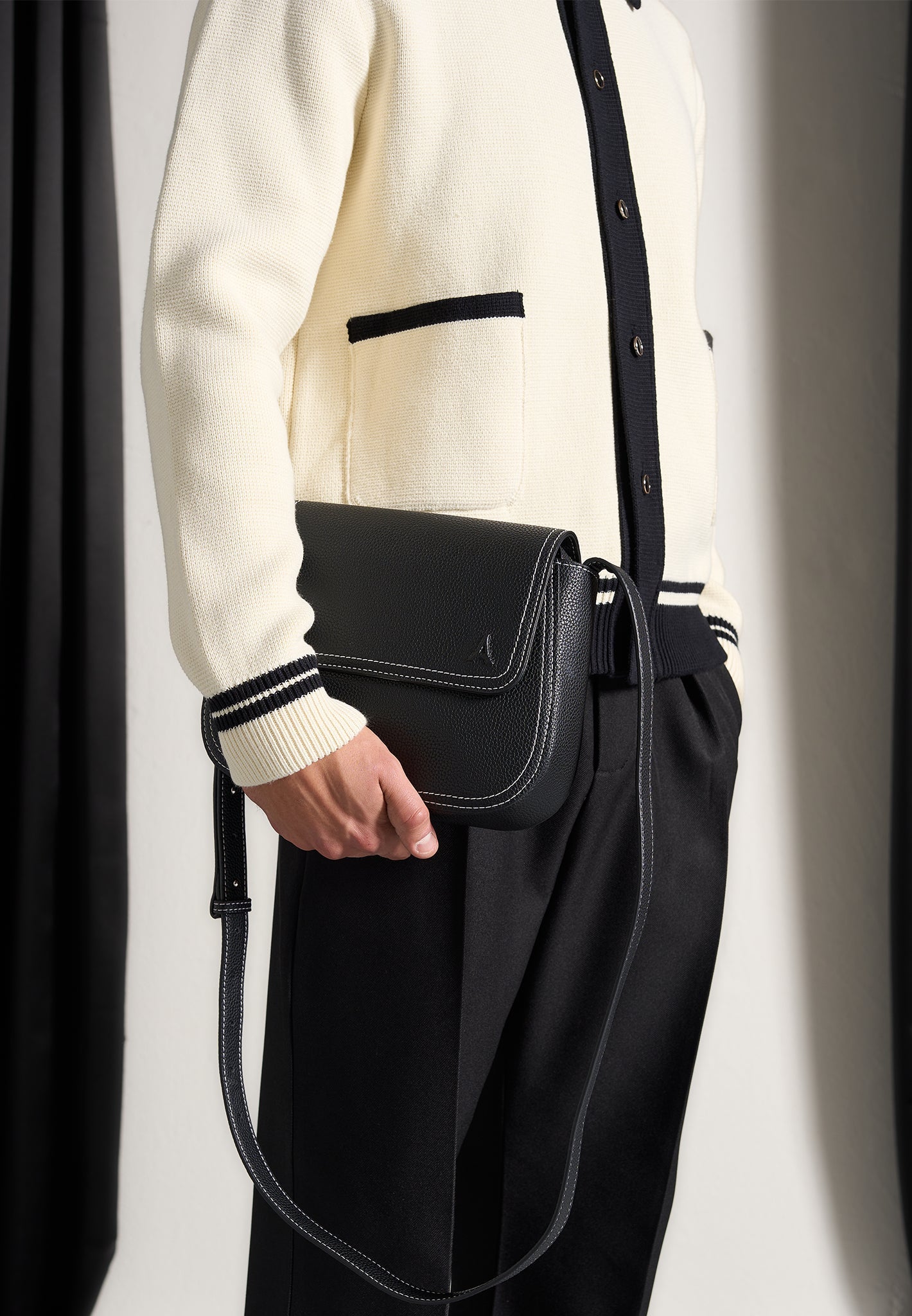 Vegan Leather Crossbody Bag with Adjustable Strap | Marseille Black