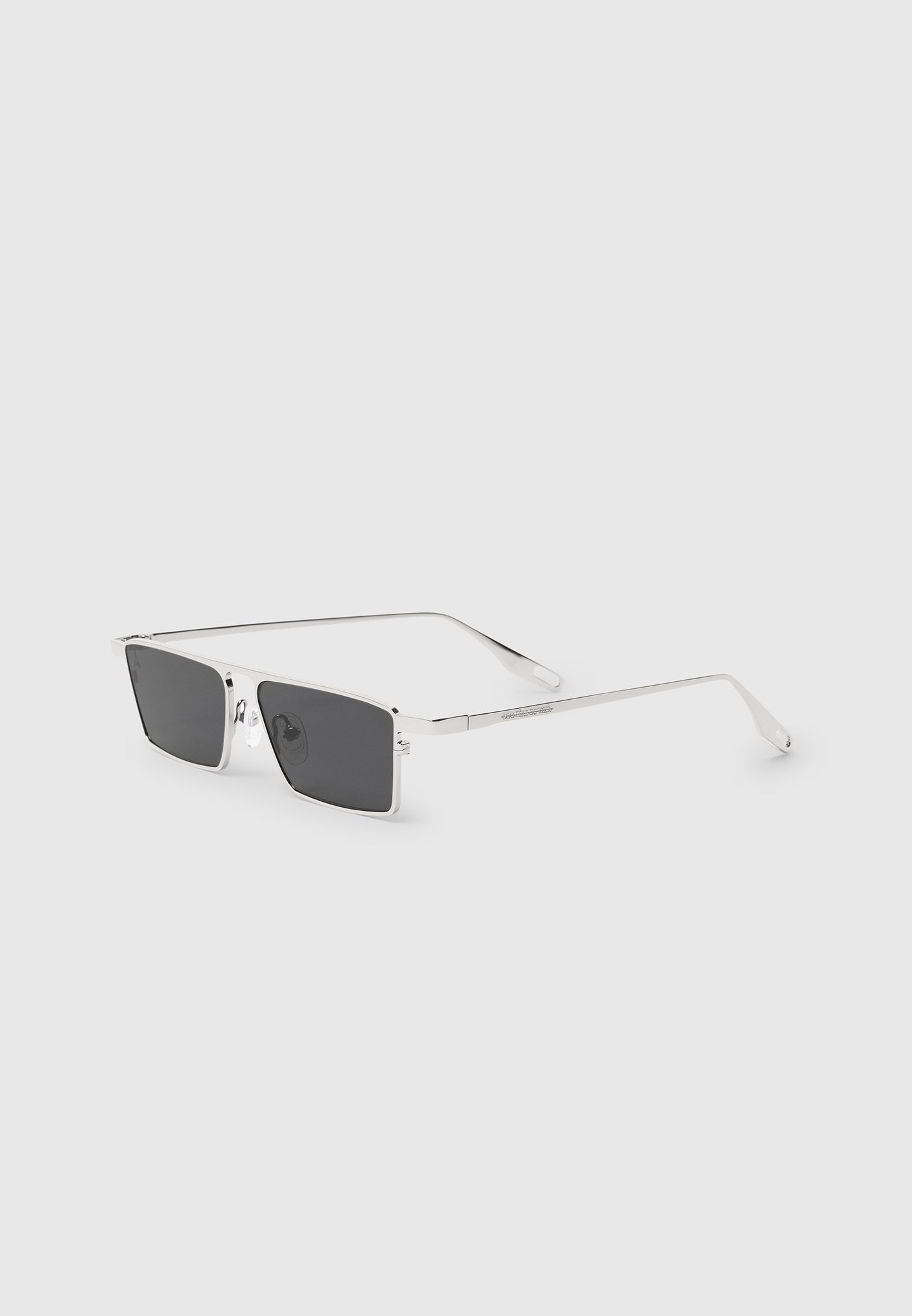 Silver Aviator Sunglasses with UV400 Protection | Palais
