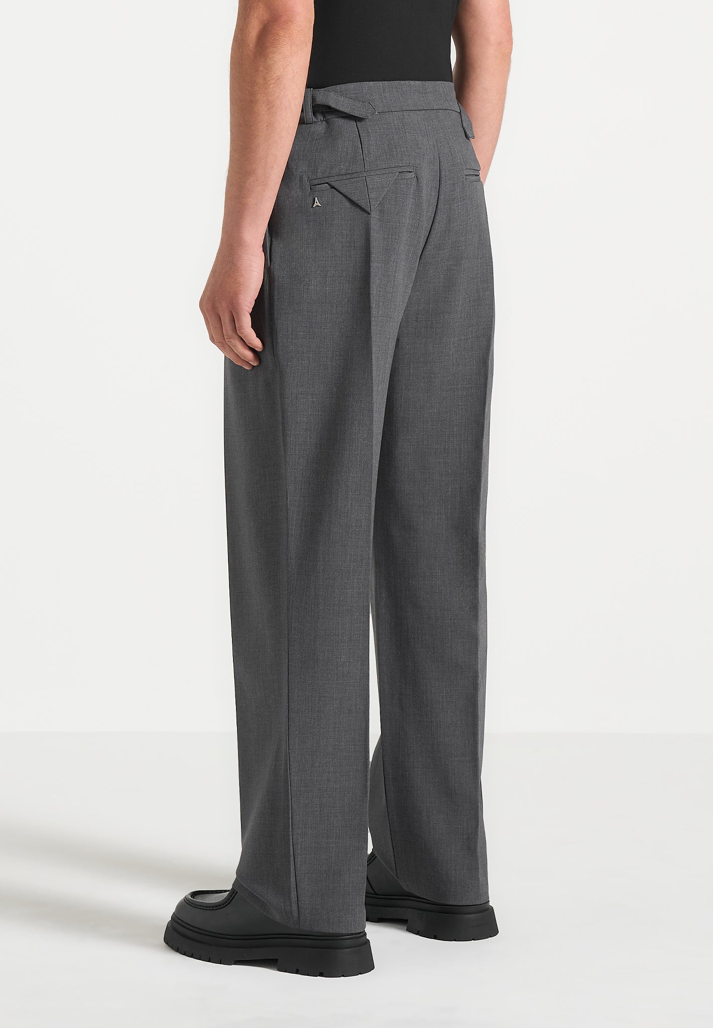 Relaxed Fit Tailored Trousers with Pleat Detail & Slip Pockets | Manière De Voir