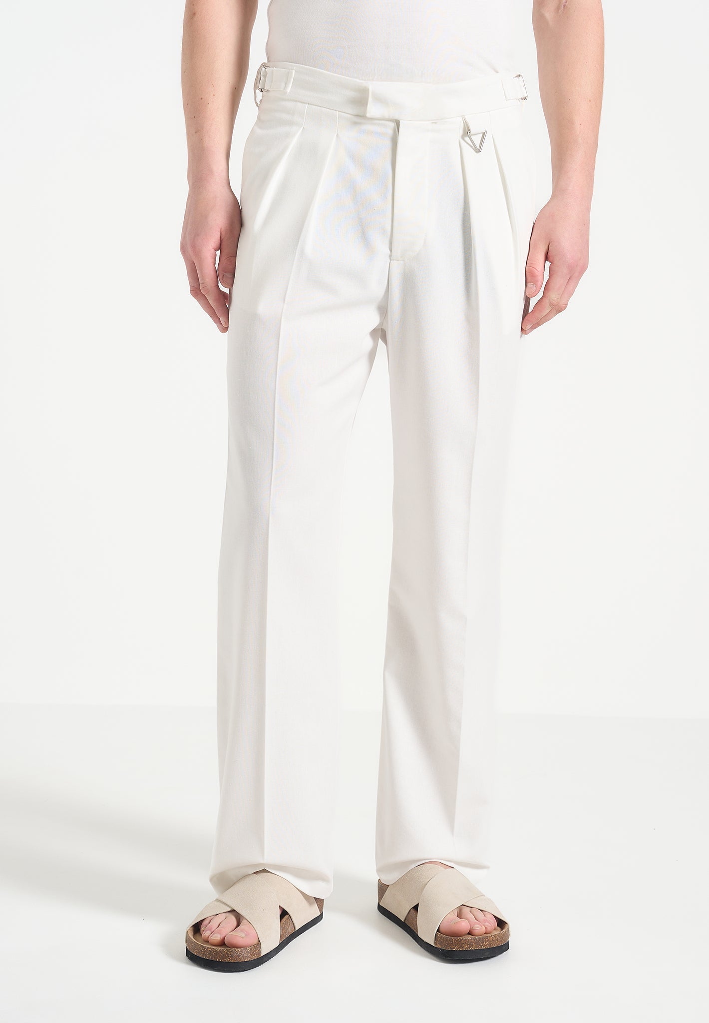 Relaxed Fit Linen Trousers with Twin Pleat & Adjustable Waist | Pierre