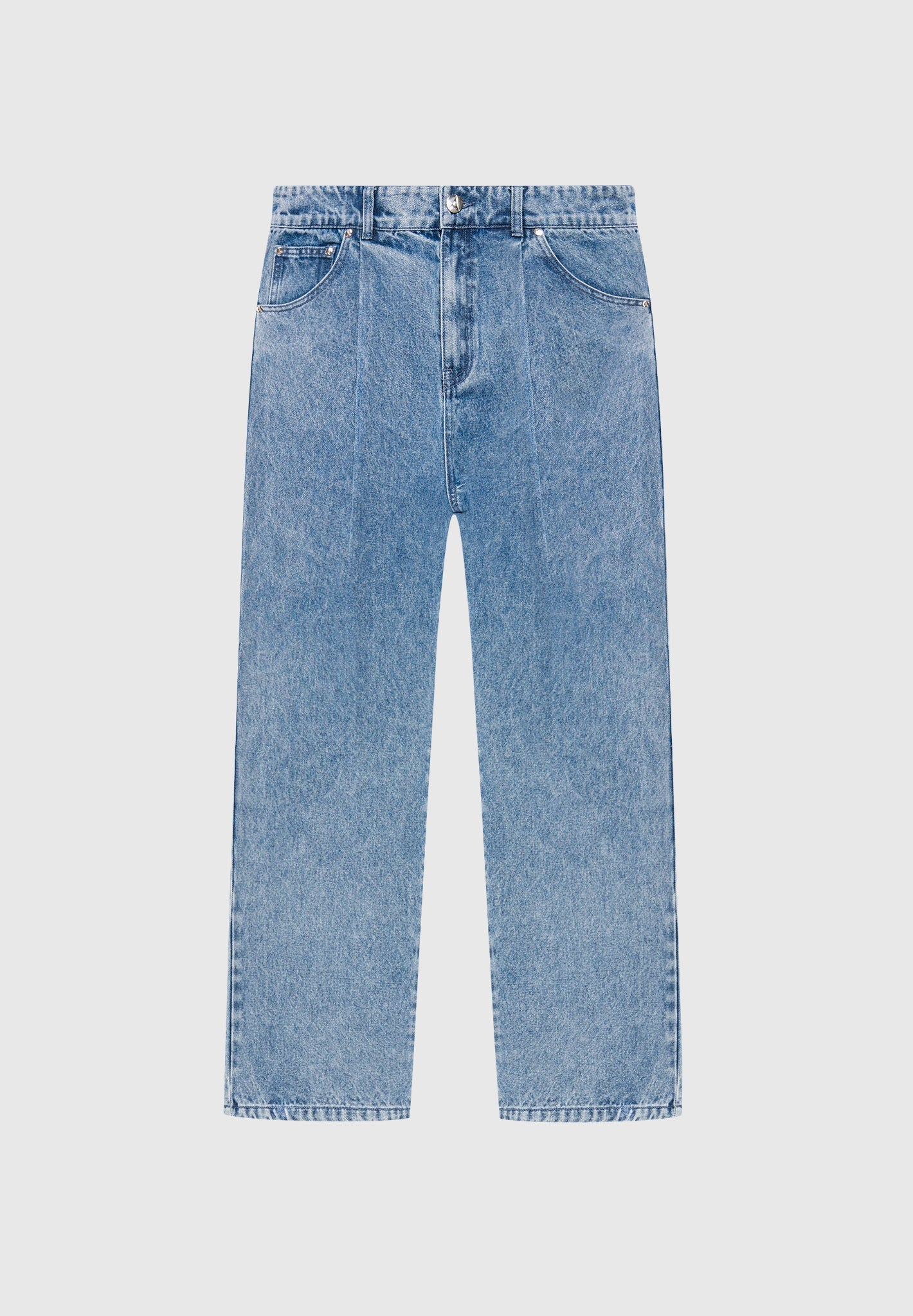 Relaxed Fit Pleated Jeans in Washed Blue Denim | Manière De Voir