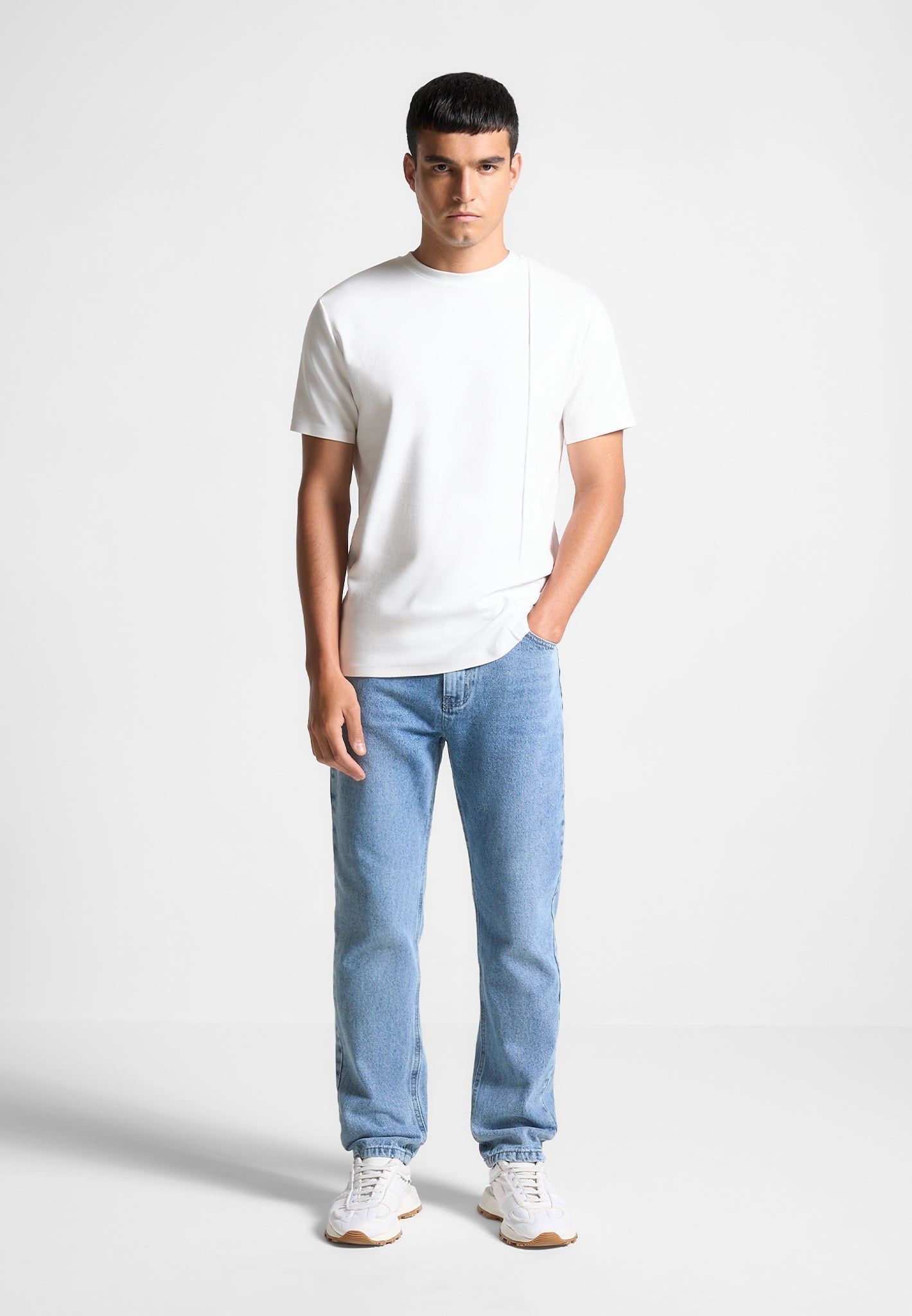 Regular Fit Mid Blue Jeans | 13oz Denim & Vegan Leather Patch | Manière De Voir
