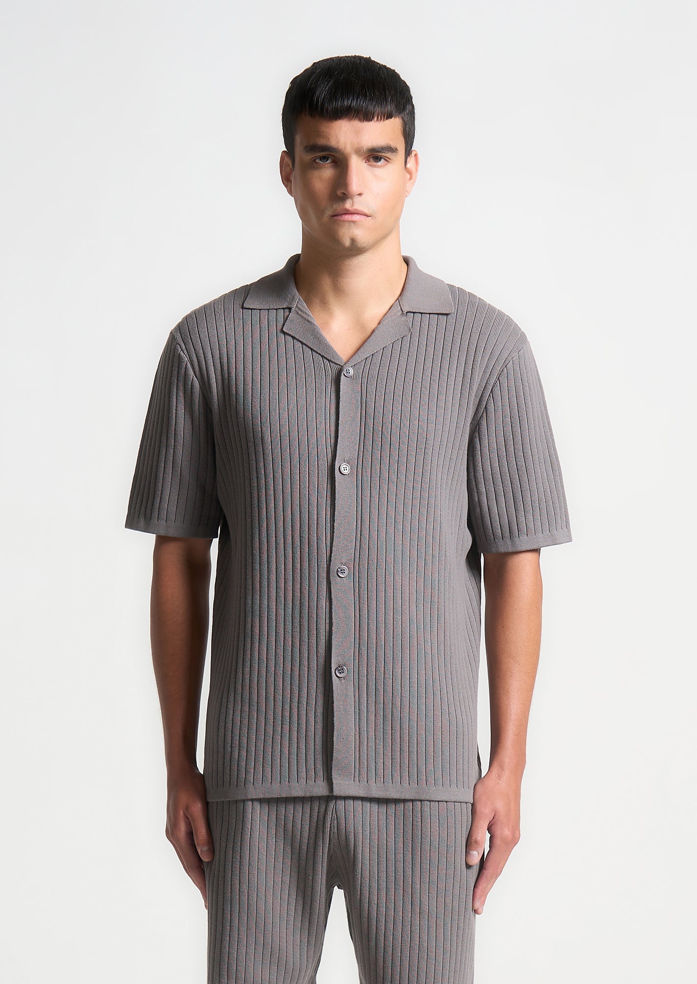 Ribbed Knit Short Sleeve Shirt | Revere Collar & Button Fastening