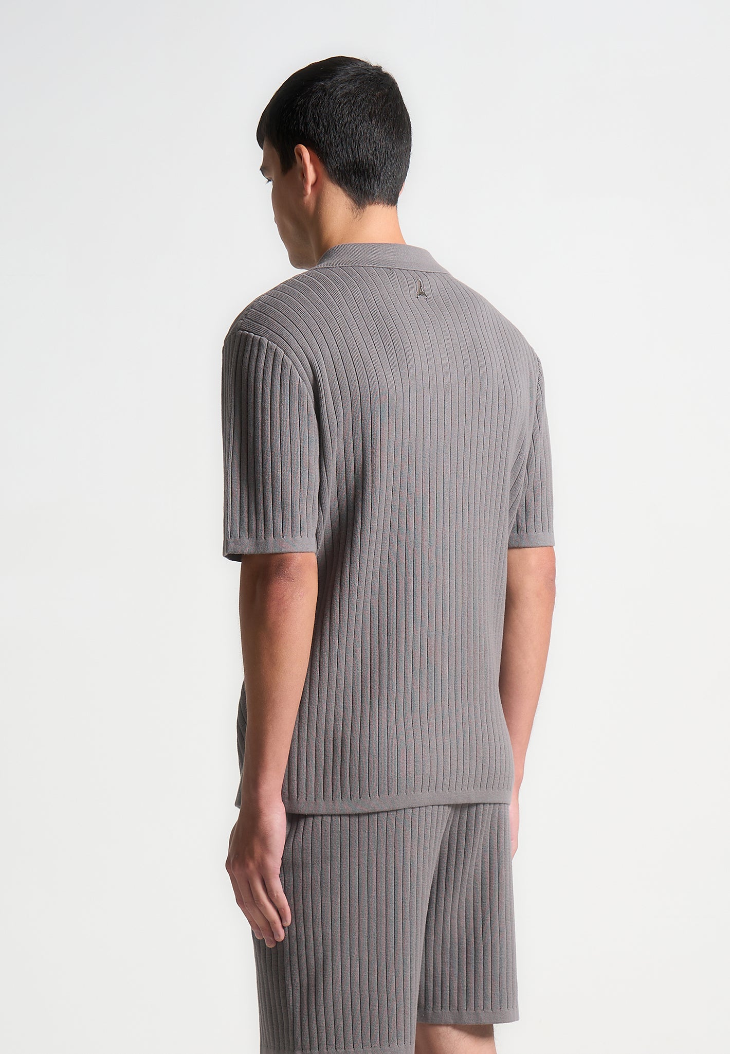 Ribbed Knit Short Sleeve Shirt | Revere Collar & Button Fastening