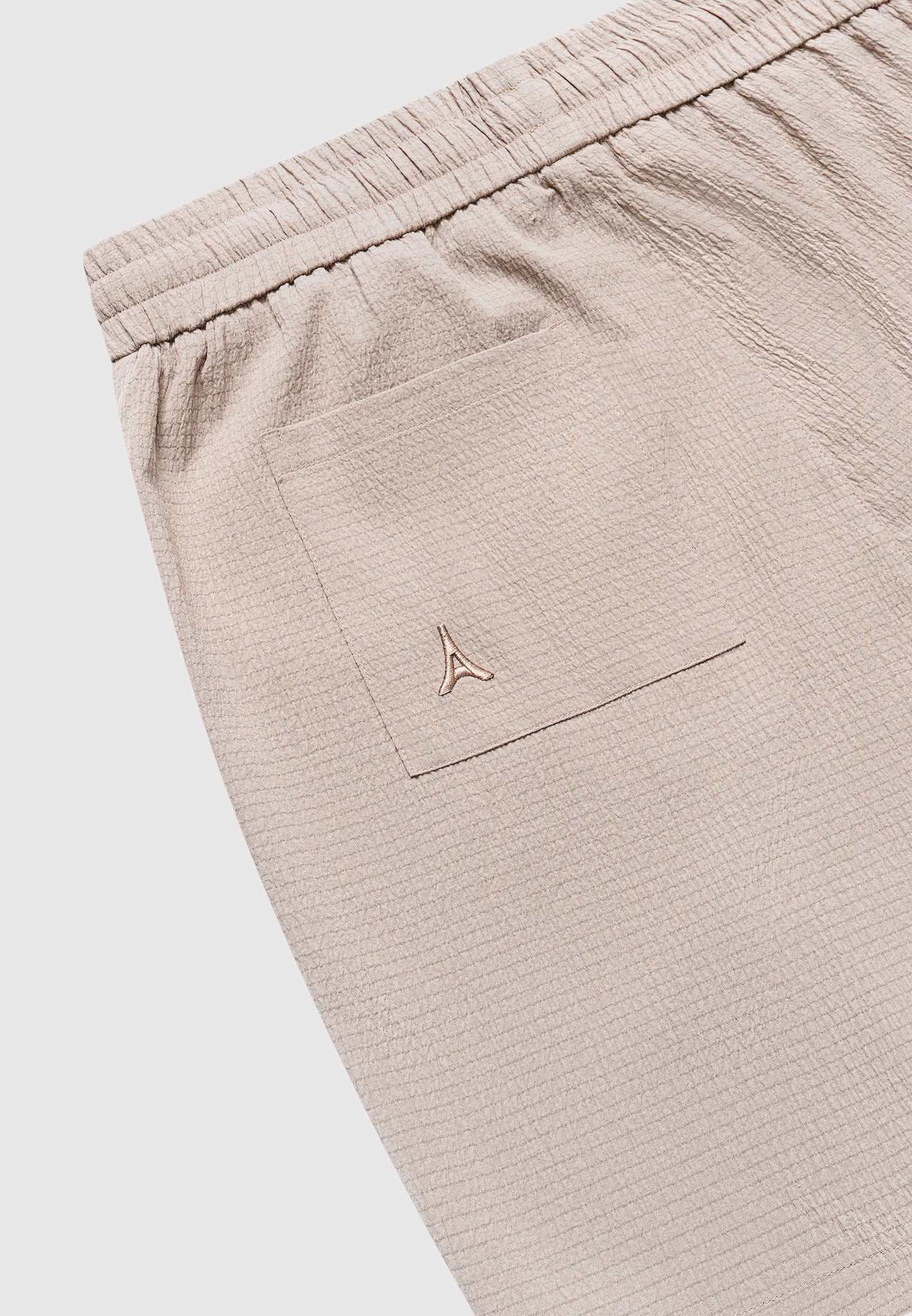 Breathable Seersucker Shorts with Elastic Waistband | Manière De Voir