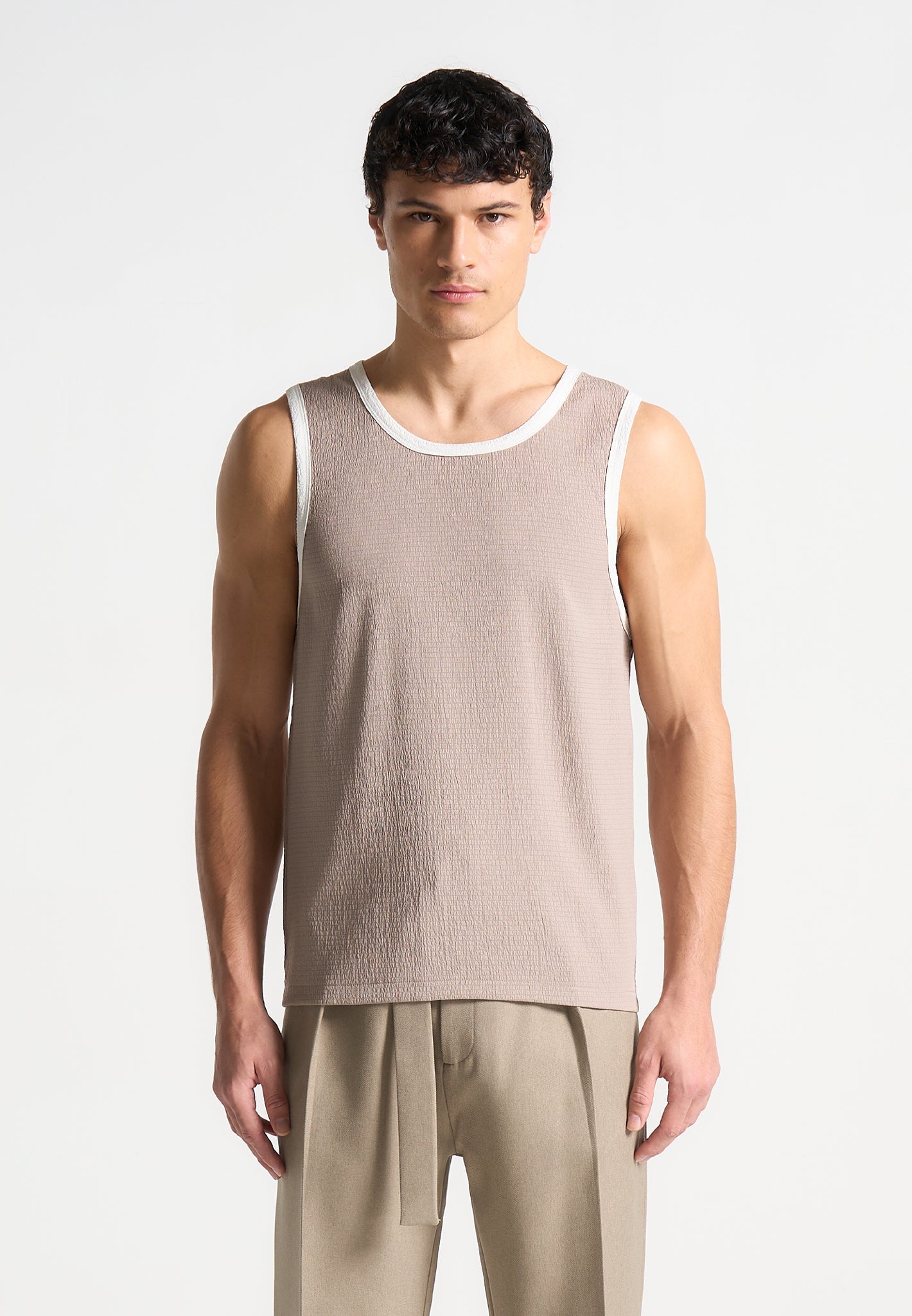 Seersucker Vest for Men - Beige & White Relaxed Fit | Manière De Voir