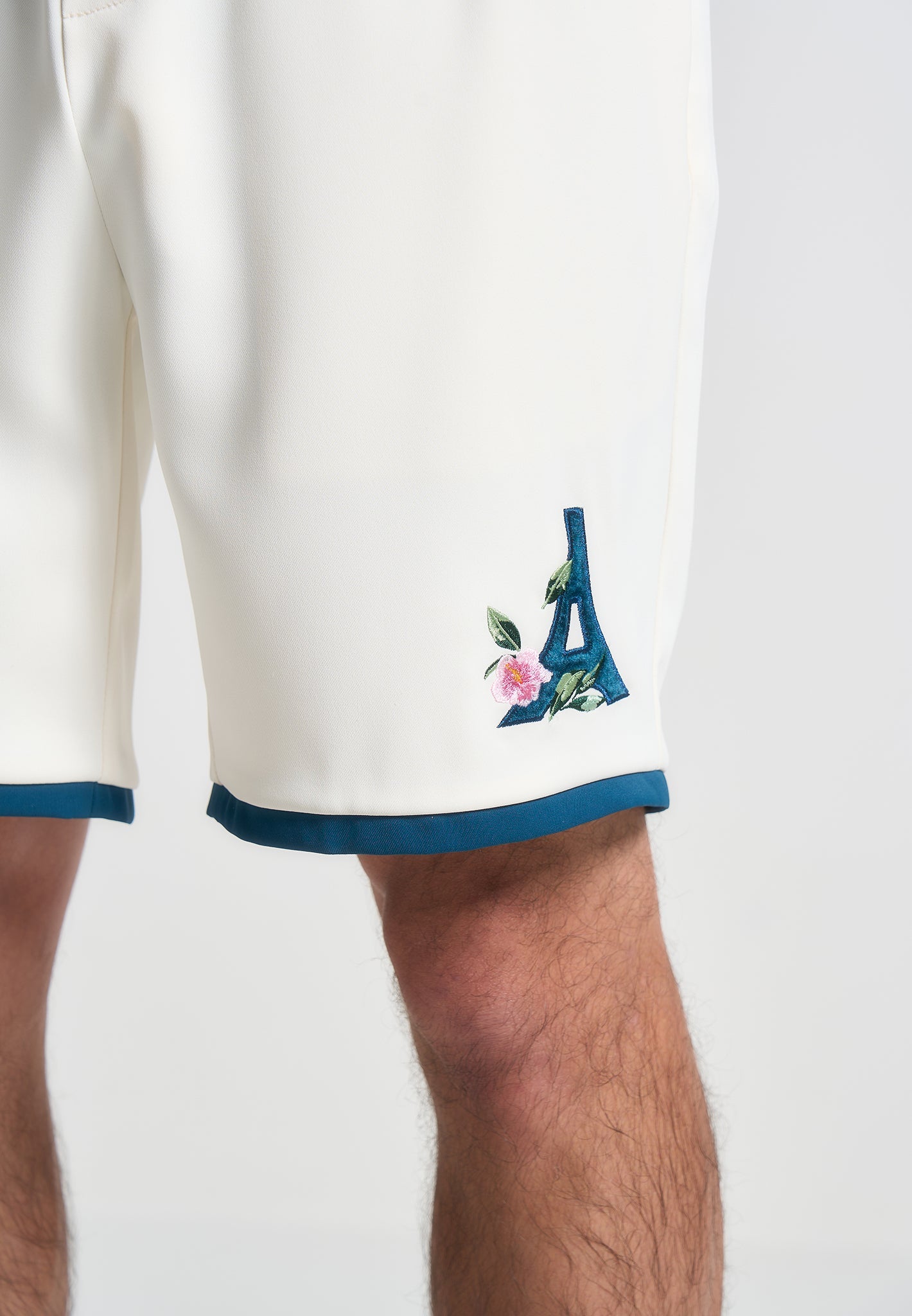 Velvet Eiffel Shorts with Elastic Waistband | Timo Cream/Blue